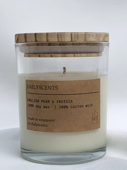english pear & freesia
